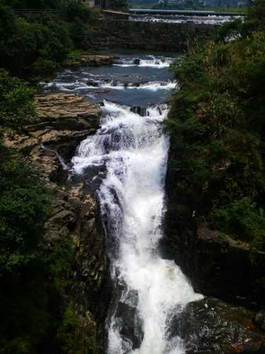 金刀峡旅游攻略，下雨天怎么玩？别被雨困住，峡谷里藏着更美的风景
