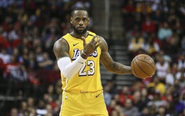 NBA扣篮次数排名，那些飞天遁地的家伙，谁才是真正的篮筐毁灭者？