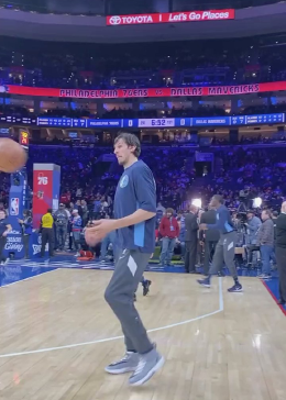 扎克NBA，那个从硅谷跳进篮球场的科技狂人到底在搞什么？