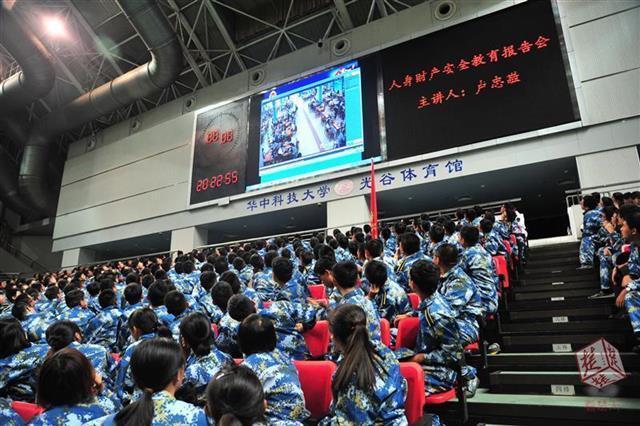 新安县体育馆，一个老体育馆的新生，藏着多少人的青春和汗水