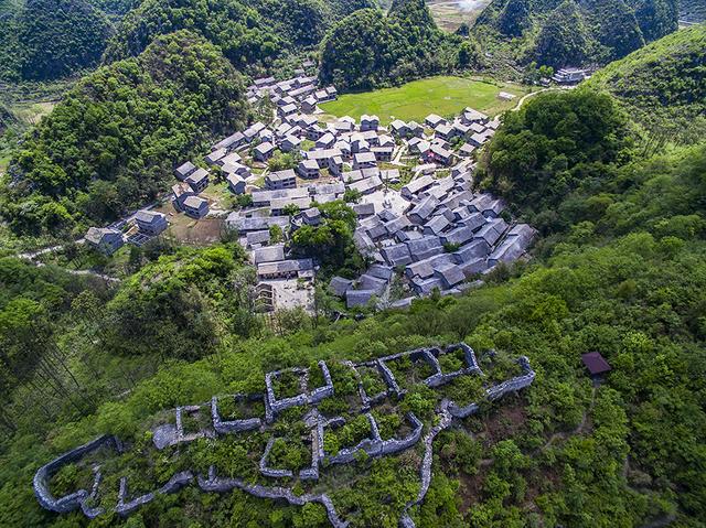 黄果树石头寨旅游攻略，一个被瀑布群藏起来的布依族秘境