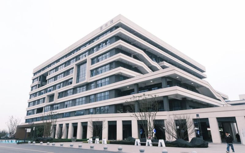 重庆大学城市科技学院为什么叫皇家u28？这外号咋来的？