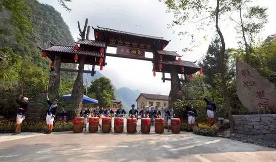 湖南永州江华旅游攻略，一个人也能玩得尽兴的瑶都秘境