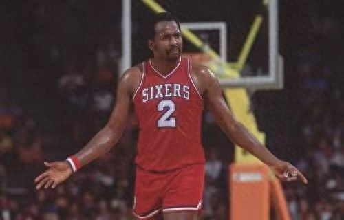 聊个冷门话题，NBA最矮的中锋，到底能有多矮？