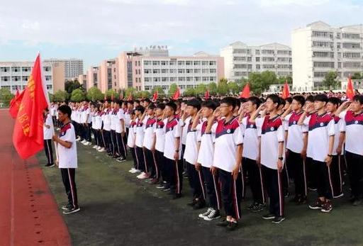 学校体育标语，那些年我们跑过的操场，喊过的口号