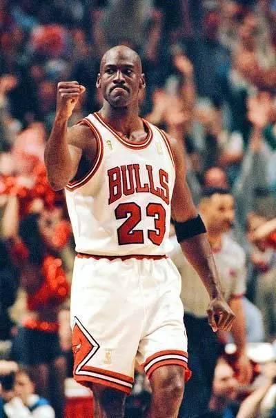 爱NBA，为什么这项运动让我沉迷了二十年
