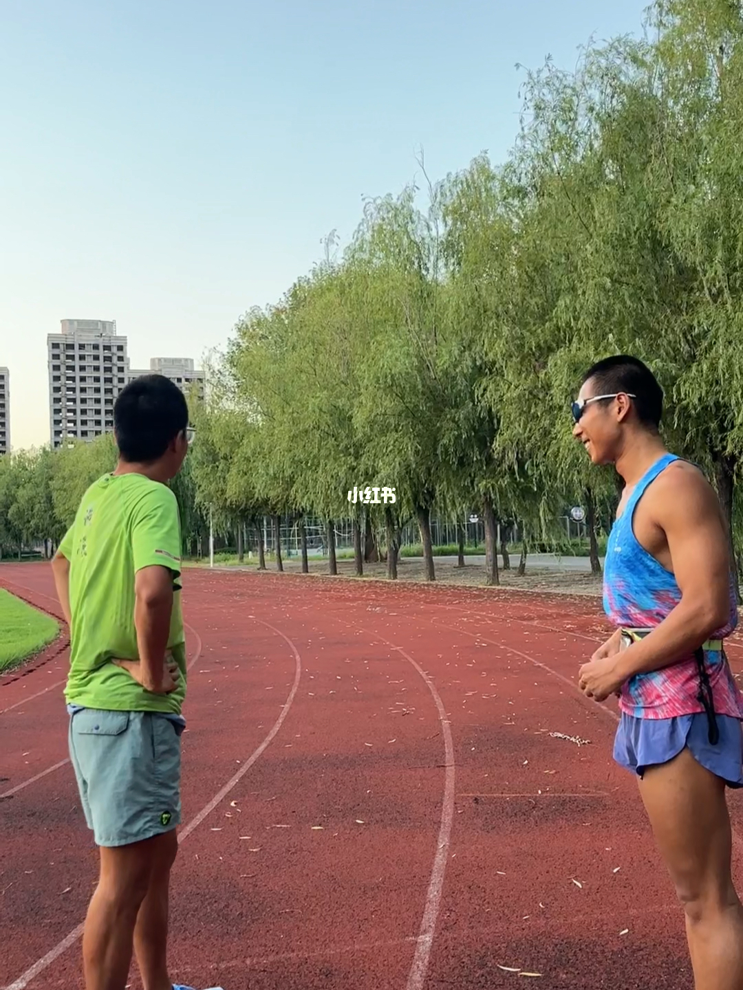爱上体育生，那些汗水里的心动，不只是青春期的错觉