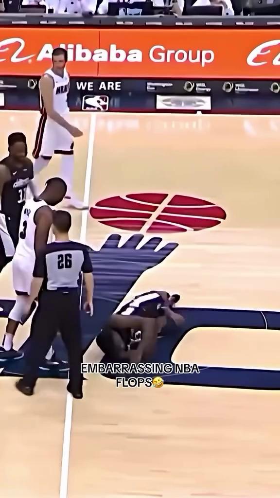 假摔NBA，一场精心编排的演技大赏
